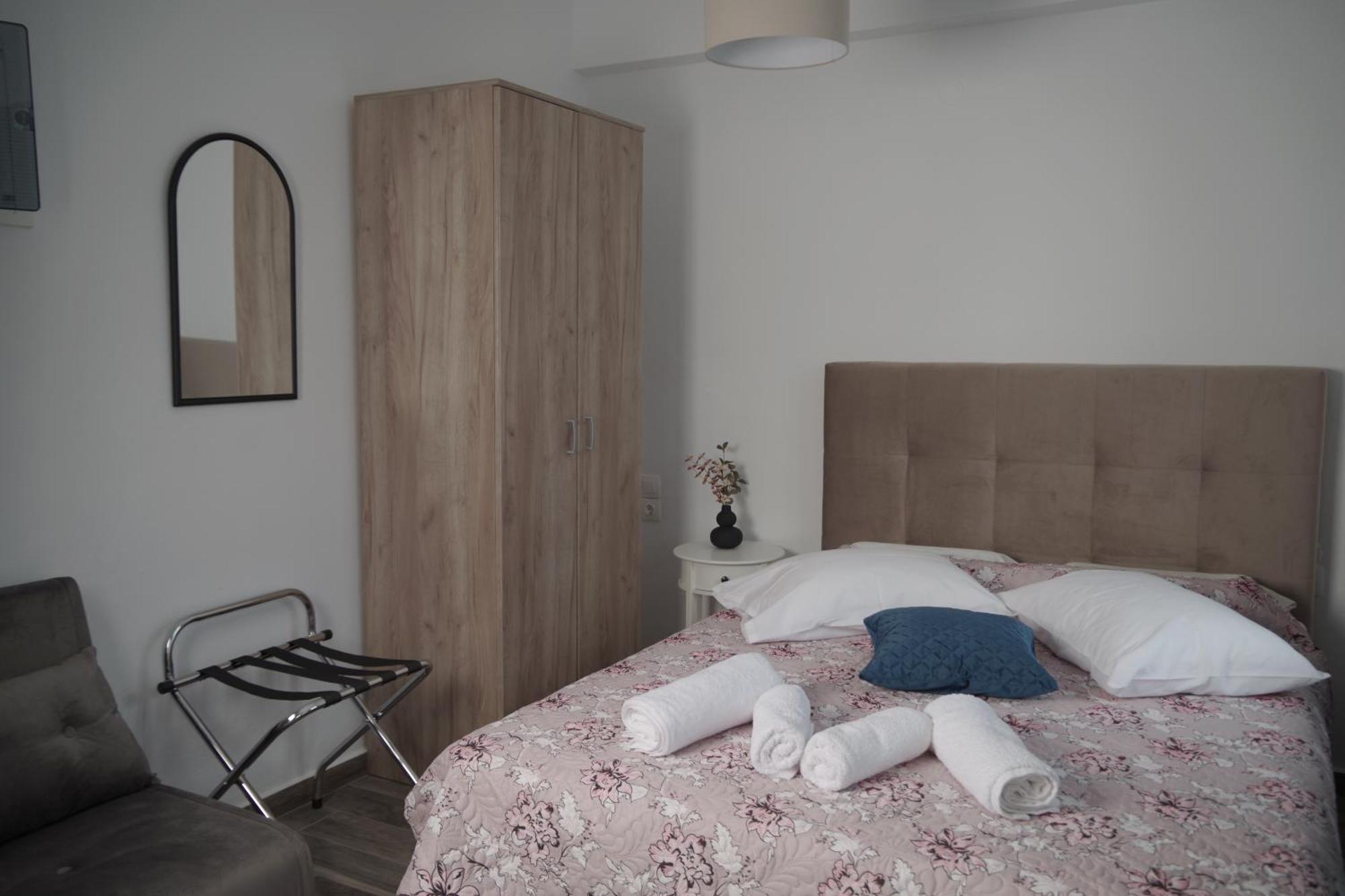 Soso'S Apartments -Vacations Next To The Beach Psari Forada エクステリア 写真